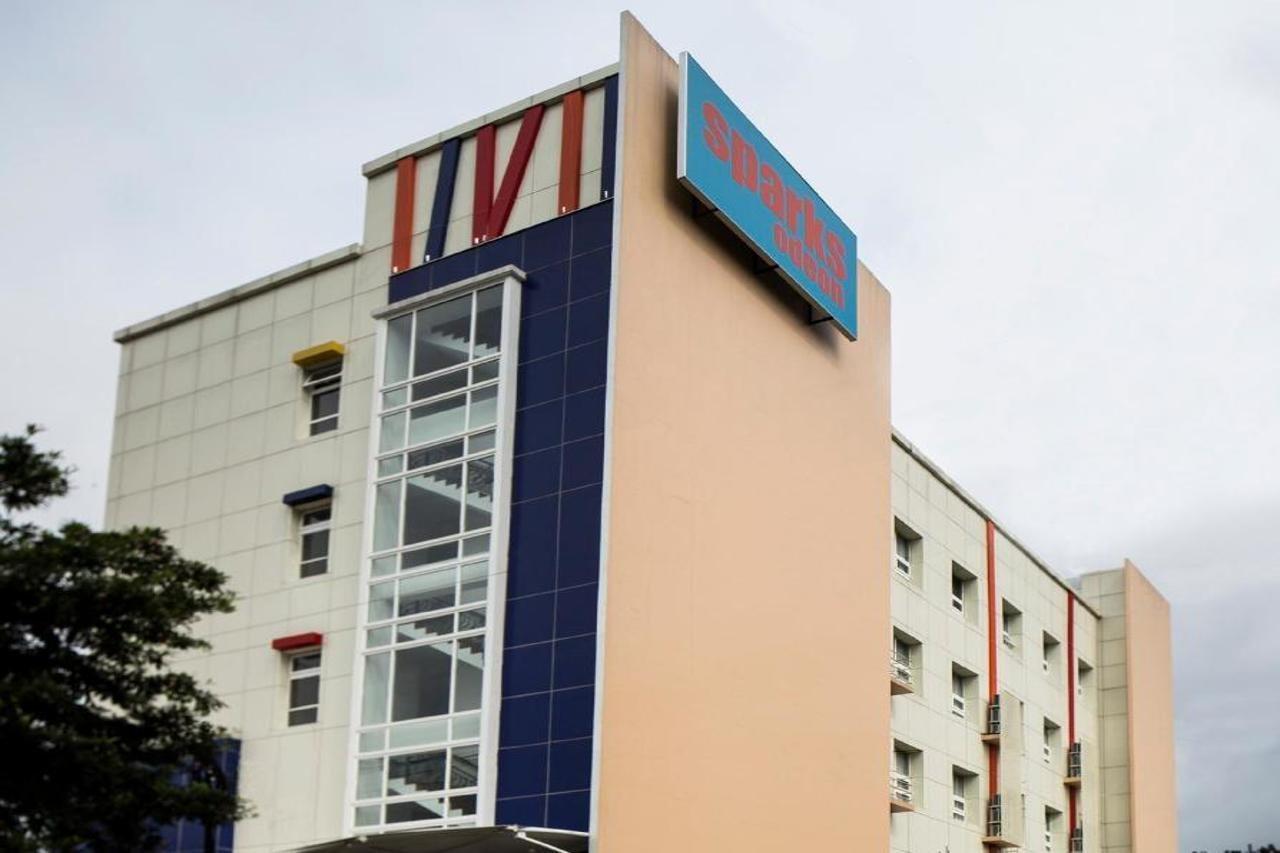 Sparks Odeon Sukabumi, Artotel Curated Exteriör bild