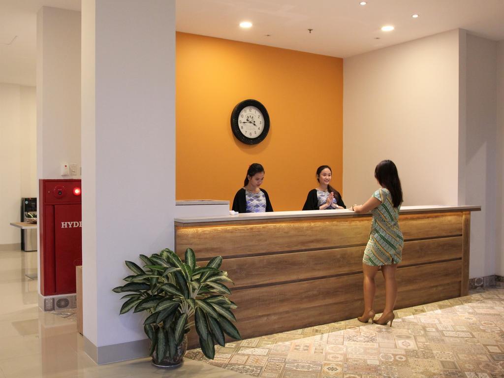 Sparks Odeon Sukabumi, Artotel Curated Exteriör bild