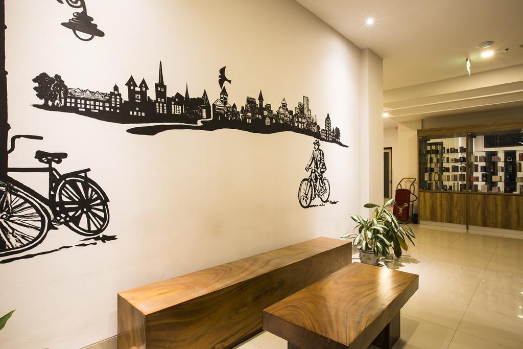 Sparks Odeon Sukabumi, Artotel Curated Exteriör bild
